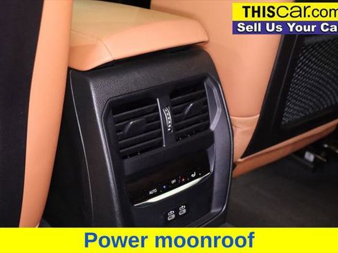 Used 2023 BMW 330i Sedan w/ M Sport Package RWD image 27