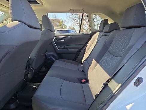 Used 2019 Toyota RAV4 XLE w/ Convenience Package image 10