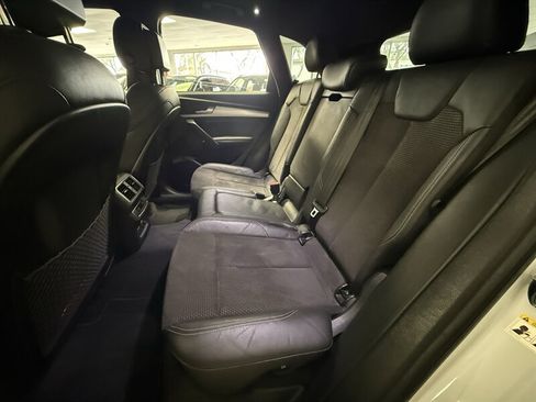 Used 2019 Audi SQ5 Premium Plus w/ Premium Plus Package image 18