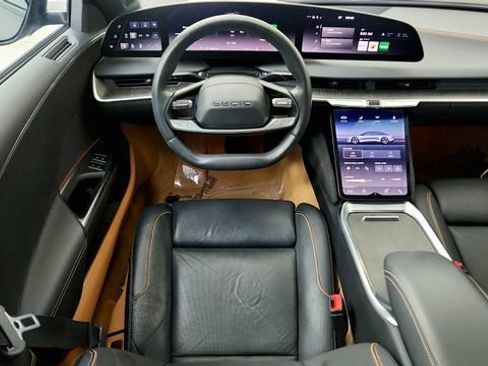 Used 2024 Lucid Air Touring AWD/4WD image 38