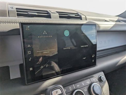 Used 2025 Land Rover Defender 130 S image 21