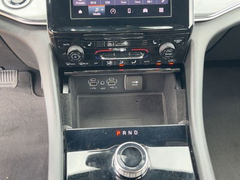 Certified 2022 Jeep Grand Cherokee Altitude image 19