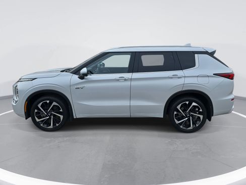 Used 2024 Mitsubishi Outlander SEL image 8