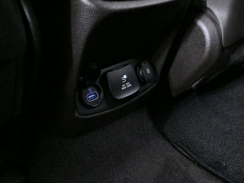 Used 2020 Hyundai Santa Fe Limited image 27