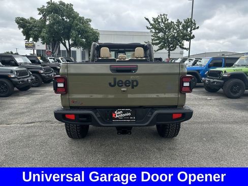 New 2026 Jeep Gladiator Willys AWD/4WD image 8