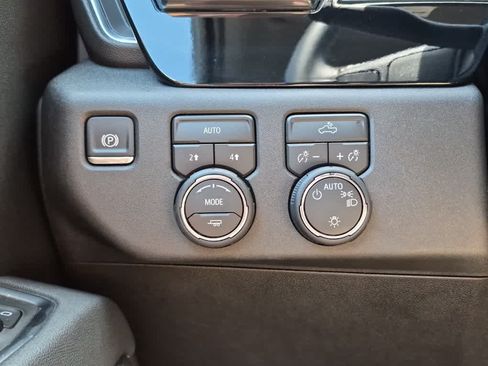 Used 2026 Chevrolet Silverado 1500 LT AWD/4WD image 16