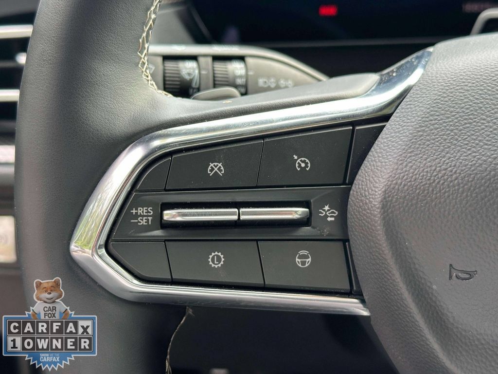Used 2026 Chevrolet Traverse High Country w/ LPO, Floor Liner Package FWD image 21