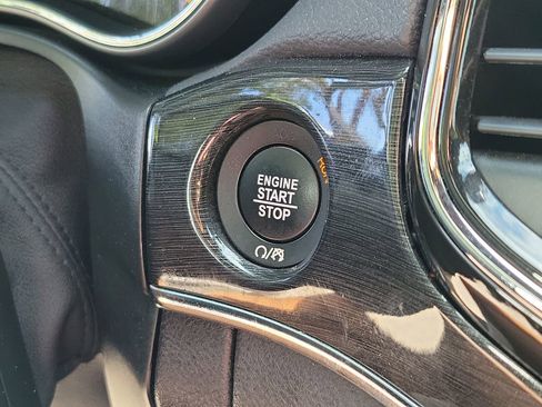 Used 2021 Jeep Grand Cherokee Trailhawk w/ Trailhawk Luxury Group AWD/4WD image 31