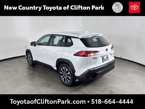 Used 2024 Toyota Corolla Cross S image 5