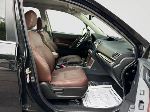 Used 2017 Subaru Forester 2.5i Touring AWD/4WD image 20