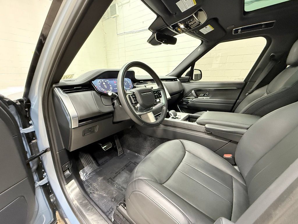Used 2024 Land Rover Range Rover SE AWD/4WD image 25