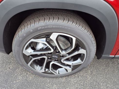 New 2025 Chevrolet Trax RS w/ Driver Confidence Package image 8