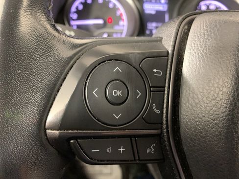 Used 2023 Toyota Camry SE image 8