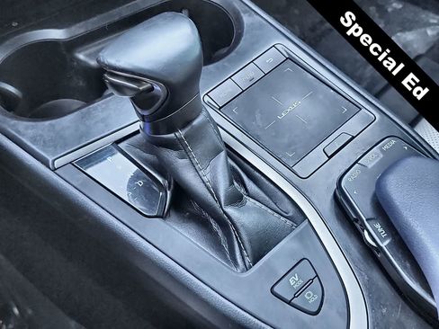 Used 2021 Lexus UX 250h w/ Premium Package AWD/4WD image 21