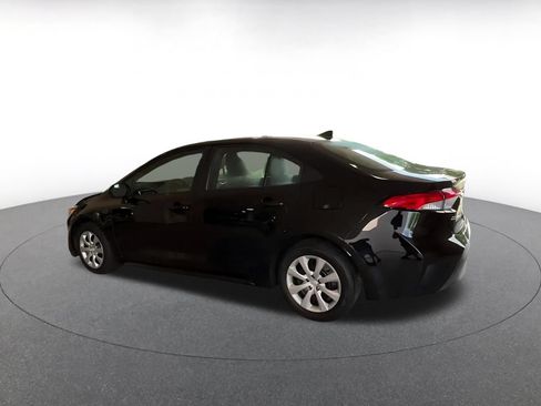 Used 2025 Toyota Corolla LE FWD image 7
