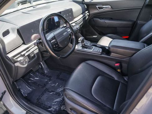 Certified 2026 Kia Sportage EX FWD image 16