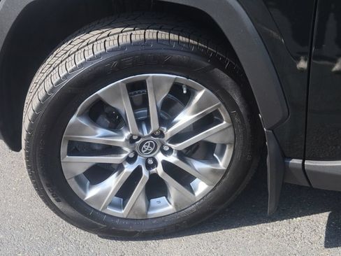Used 2019 Toyota RAV4 XLE Premium w/ Cold Weather Package AWD/4WD image 13