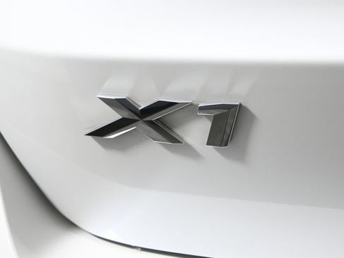 Certified 2025 BMW X1 xDrive28i w/ Convenience Package image 38