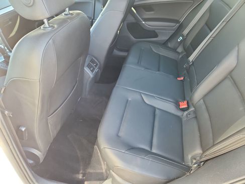 Used 2017 Volkswagen Golf Alltrack SEL image 11