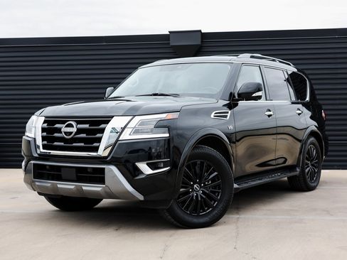 Used 2021 Nissan Armada SL image 1