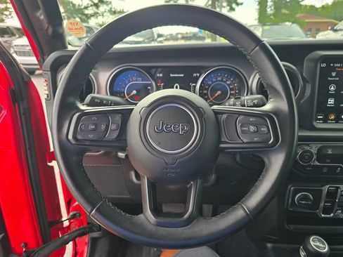Used 2022 Jeep Wrangler Unlimited Sport AWD/4WD image 15
