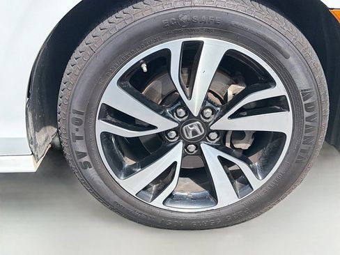Used 2020 Honda Odyssey Elite image 9