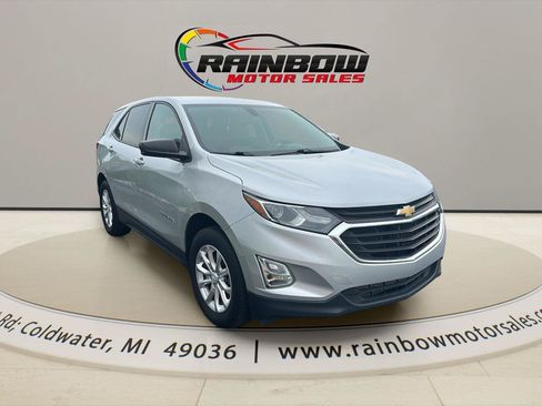 Used 2018 Chevrolet Equinox LS AWD/4WD image 4