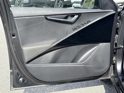 Used 2023 Kia Niro EX image 22