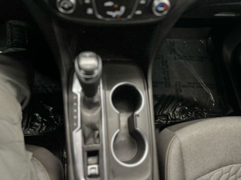 Used 2021 Chevrolet Equinox LT FWD image 24