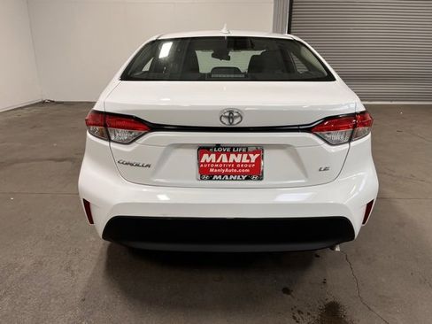Used 2023 Toyota Corolla LE image 4