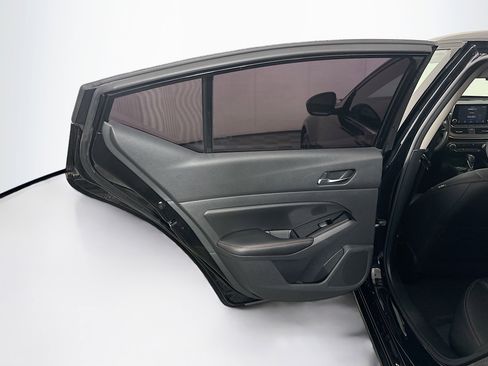 Used 2024 Nissan Altima 2.5 SR image 24