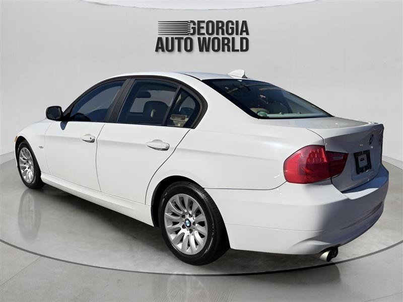 Used 2009 BMW 328i Sedan RWD image 11