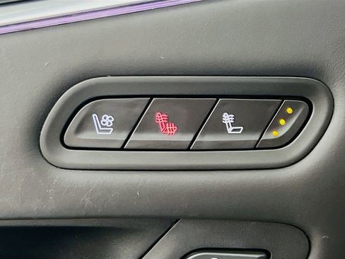 Used 2023 Cadillac Escalade V image 21