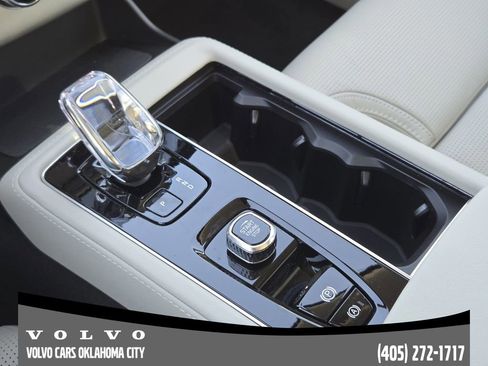 New 2026 Volvo XC90 B6 Ultra w/ Protection Package Premier AWD/4WD image 19
