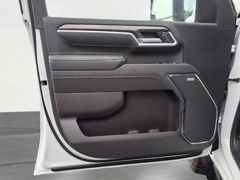 New 2026 Chevrolet Silverado 2500 LTZ w/ LTZ Plus Package AWD/4WD image 15