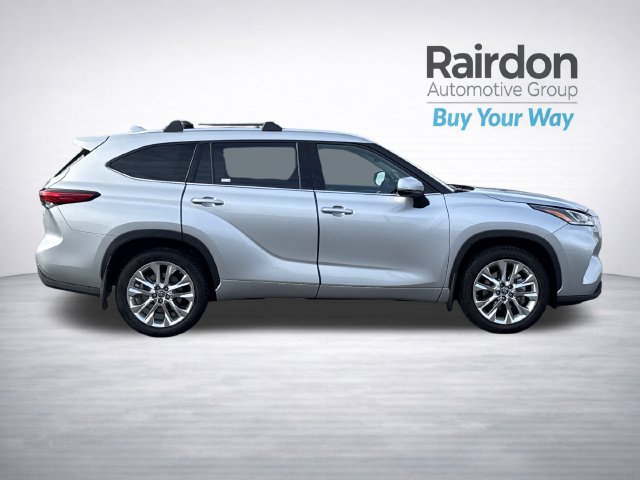 Used 2022 Toyota Highlander Limited AWD/4WD image 8