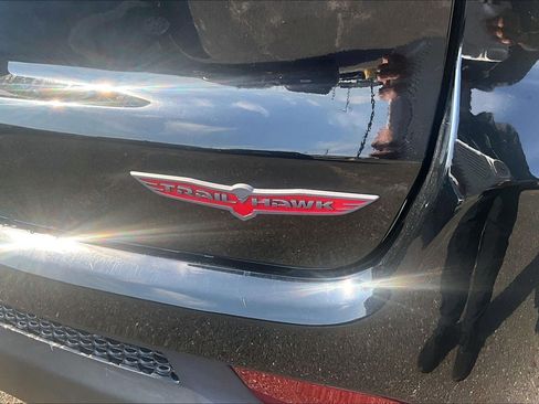 Used 2022 Jeep Compass Trailhawk AWD/4WD image 7