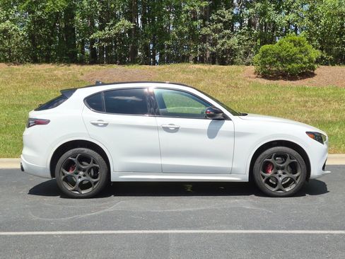 Used 2025 Alfa Romeo Stelvio Tributo Italiano w/ Driving Assist Package AWD/4WD image 25