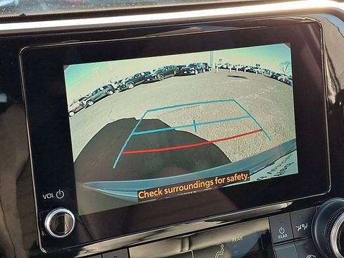 Certified 2024 Toyota Highlander XLE image 19