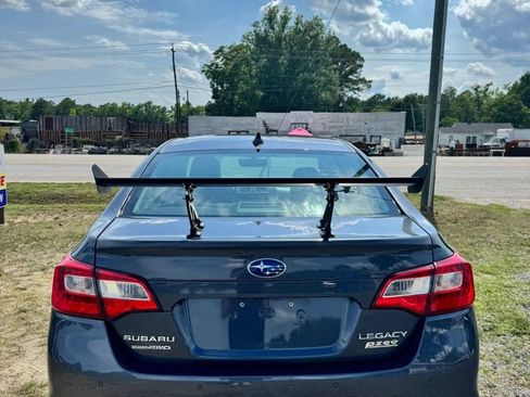 Used 2017 Subaru Legacy 2.5i Limited AWD/4WD image 8