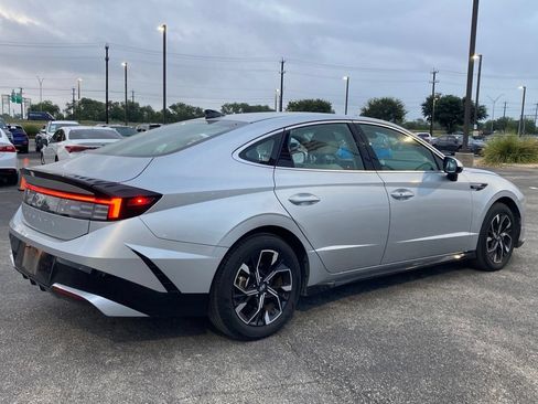 Used 2025 Hyundai Sonata SEL FWD image 5