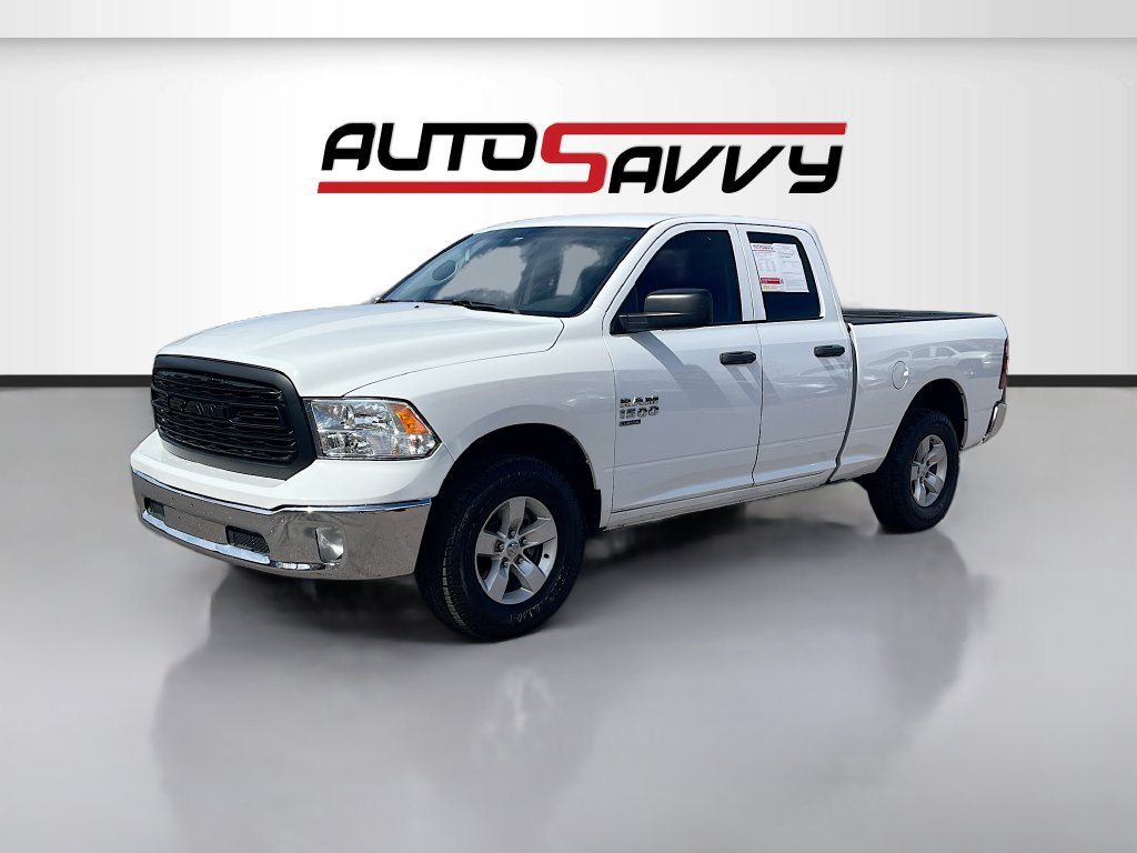 Used 2022 RAM 1500 Classic SLT AWD/4WD image 3