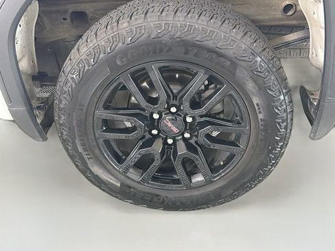 Used 2022 GMC Sierra 1500 Elevation RWD image 31
