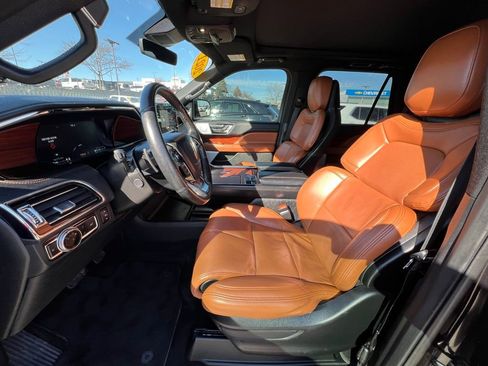 Used 2021 Lincoln Navigator L Reserve w/ Luxury Package image 16