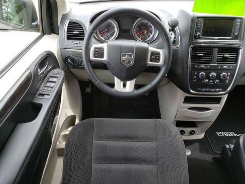 Used 2017 Dodge Grand Caravan SE w/ Power Window Group FWD image 14