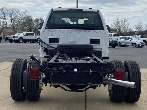 New 2026 Ford F550 4x4 Crew Cab Super Duty image 3