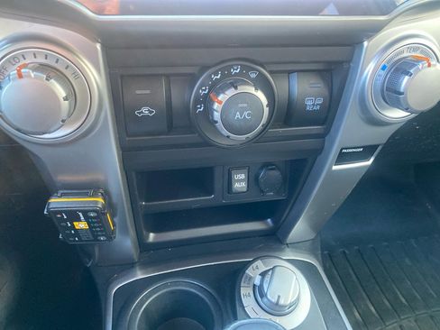 Used 2017 Toyota 4Runner SR5 Premium AWD/4WD image 17