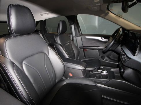 Used 2025 Ford Escape SE w/ PHEV Premium Package FWD image 24