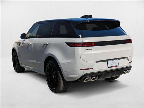 New 2025 Land Rover Range Rover Sport Dynamic SE image 9