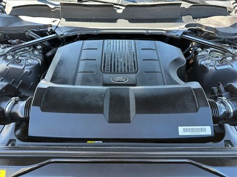 Used 2018 Land Rover Discovery HSE AWD/4WD image 25
